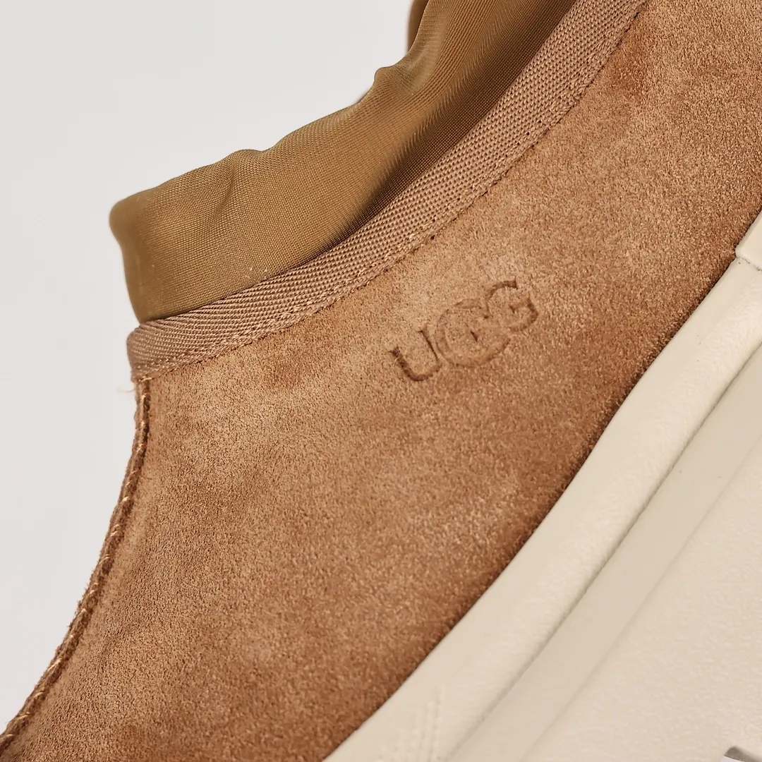Pick up locally💰Female size 330 Men's size 380 UGG 23S new winter products Half toe cap and low top 1144096 Imported sheepskin fur Purchasing for exclusive quality High elastic Modern midsole External non-slip outsole Leg drawstring design Very easy to put on and take off Sizes: 35 36 37 38 39 40 41 42 43 44